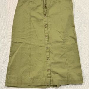 Mountain Lake Green Button-Front Pencil Skirt B1